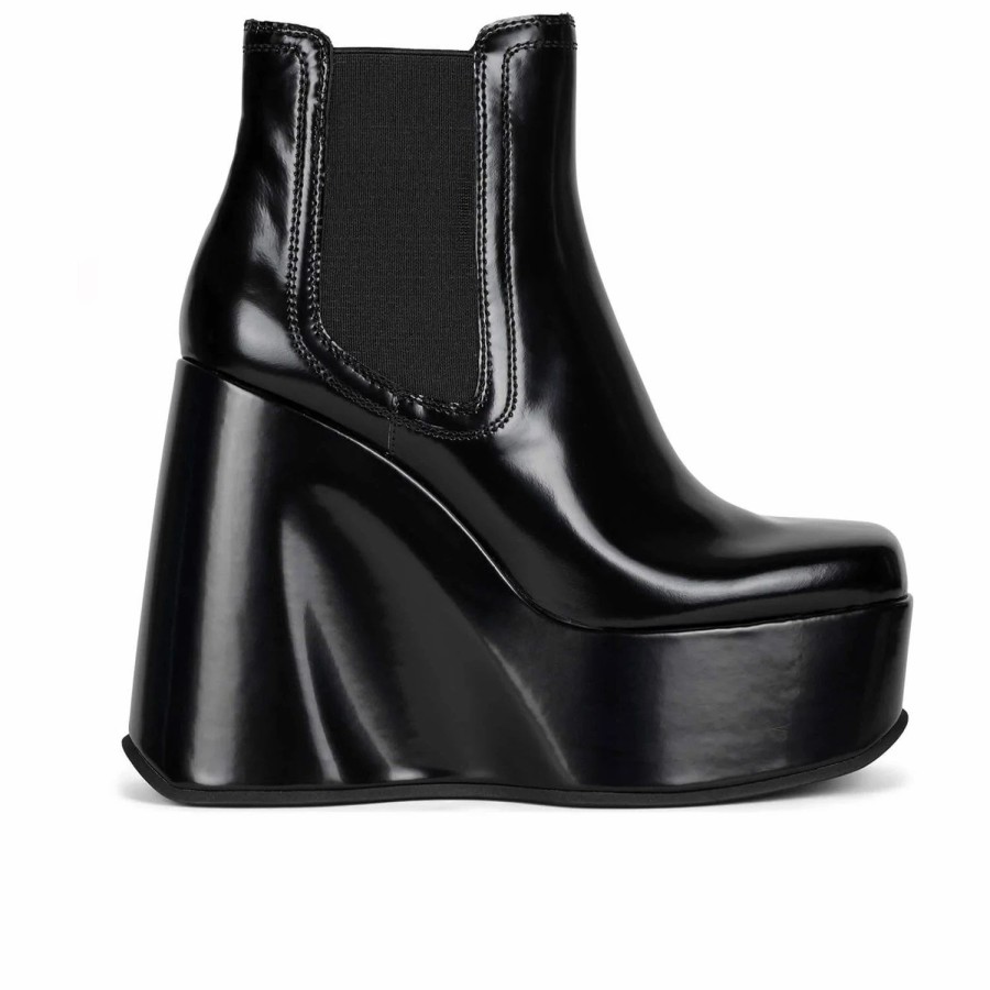 * Jeffrey Campbell Hyped Black Boots