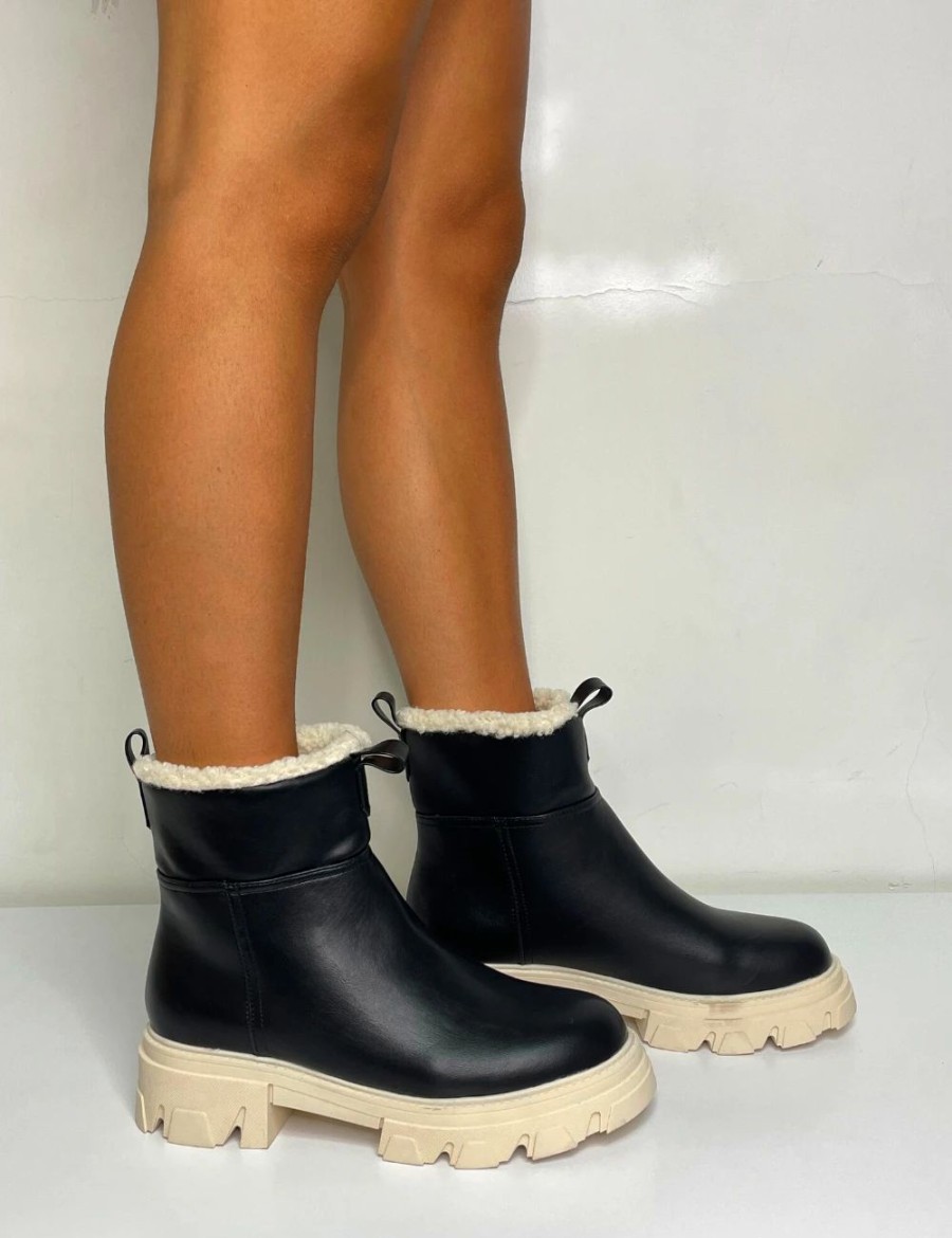 * Public Desire Chili Black Pu Boots