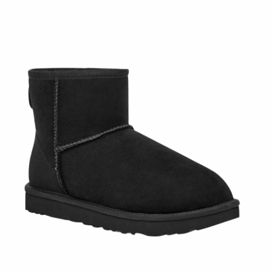 * Ugg Classic Mini Ii Black Boots Boots