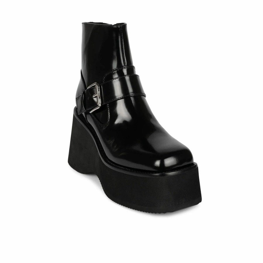 * Jeffrey Campbell Wallie Black Boots